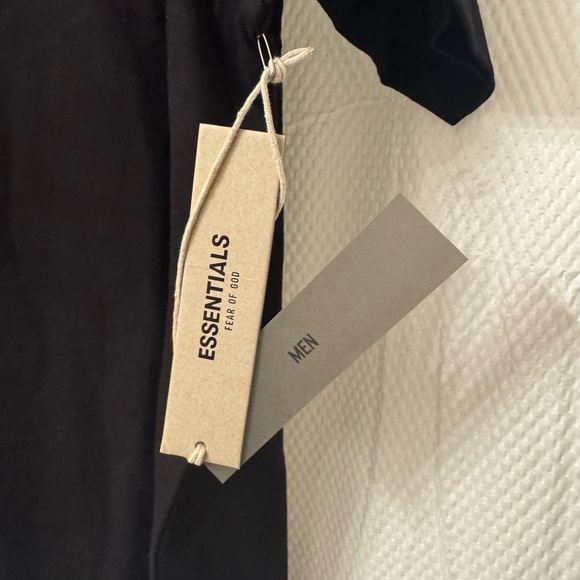 NWT FEAR OF GOD ESSENTIALS Black Bonded T-Shirt - M - Picture 3 of 9
